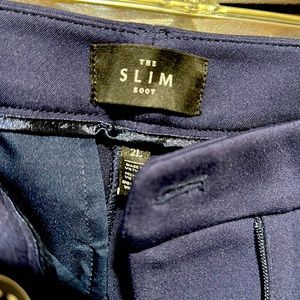 White House Black market size  2 Long, navy stretch slim, boot,cut.